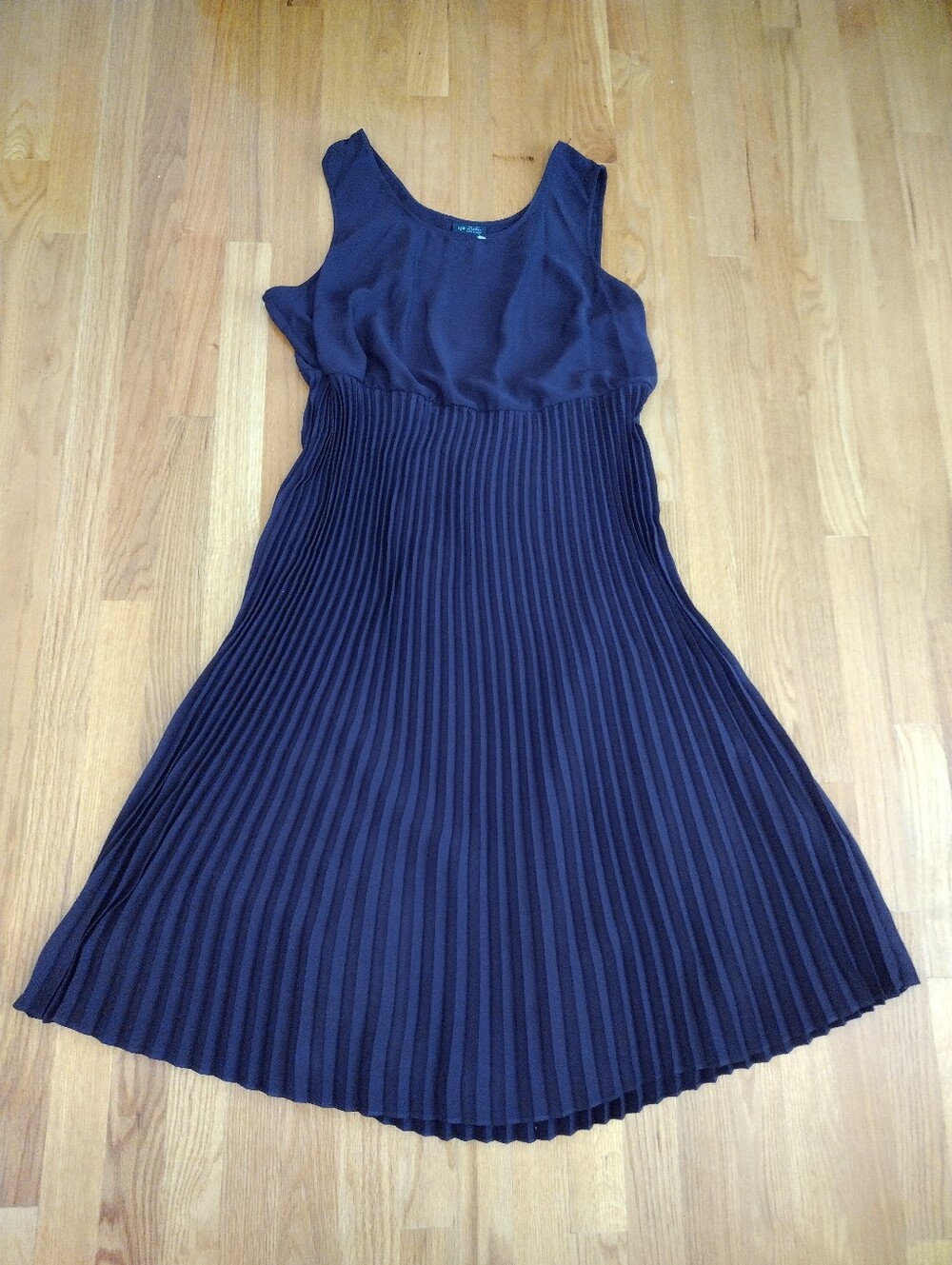 J. Jill Wearever Pleated Midi Dress XL Petite Purple Plum Accordion Sunburst - Picture 5 of 6